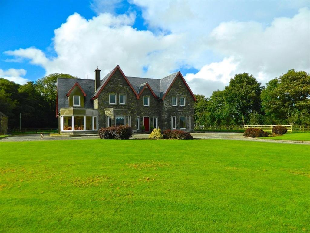 Lake House Bed and Breakfast Dunmanway Esterno foto