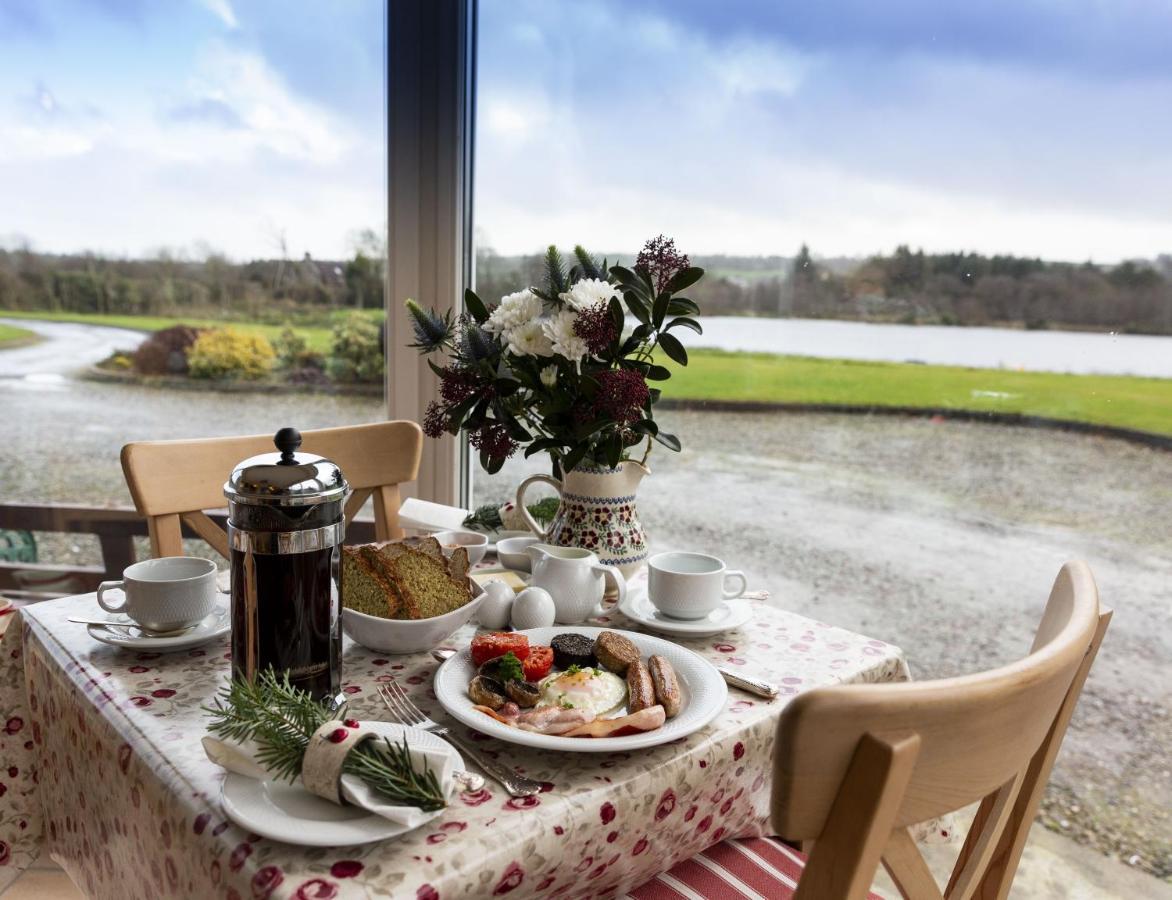 Lake House Bed and Breakfast Dunmanway Esterno foto